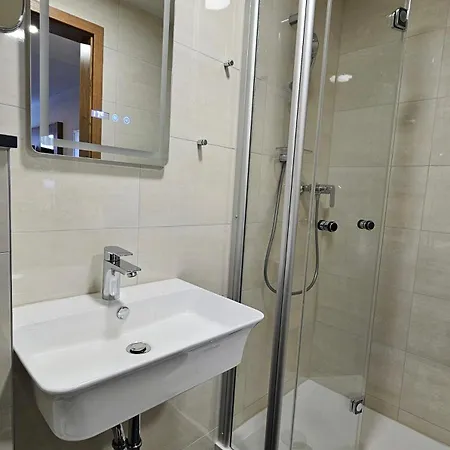 Alte Schule Bed & Breakfast 4*