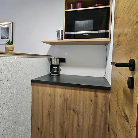 Alte Schule Bed & Breakfast 4*